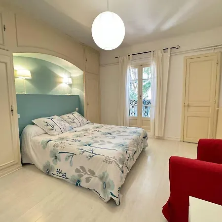 Apartment T3 En Centre Avec Parking *