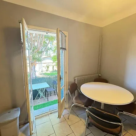 Apartment T3 En Centre Avec Parking Beziers
